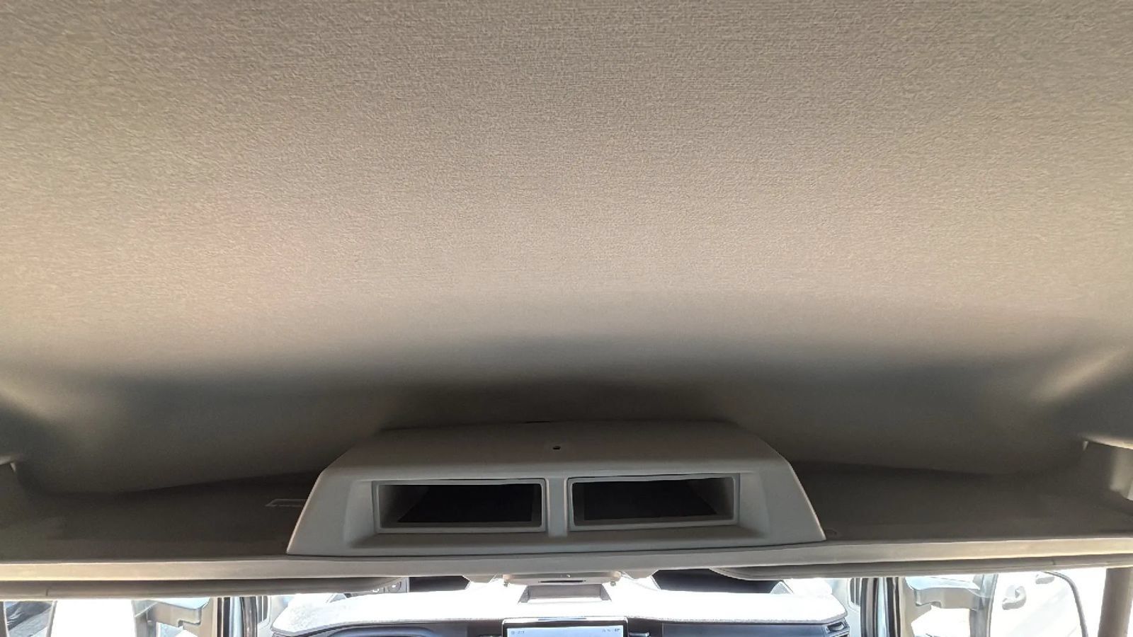 Used 2022 Ford E-Transit 148 High Roof w/ Load Area Protection Package RWD image 27