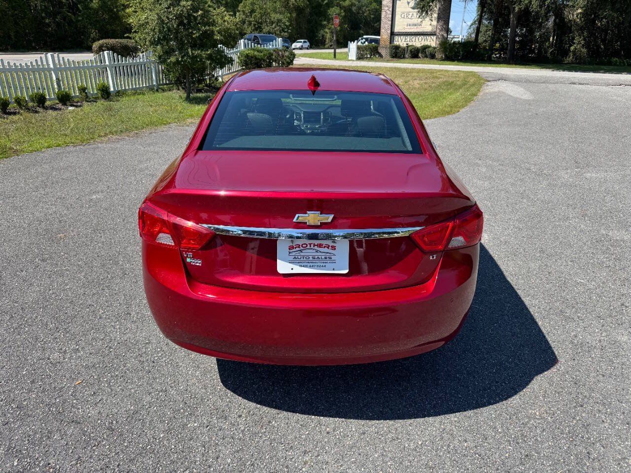Used 2015 Chevrolet Impala LT w/ Convenience Package FWD image 6