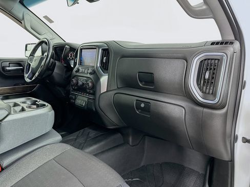 Used 2019 Chevrolet Silverado 1500 LT Trail Boss w/ Convenience Package AWD/4WD image 30