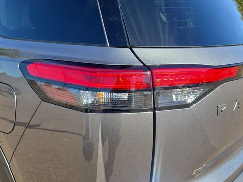 New 2026 Nissan Pathfinder SL FWD image 14