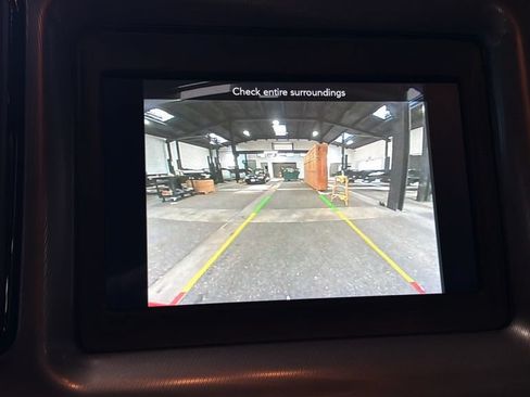 Used 2023 Dodge Challenger SXT RWD image 22