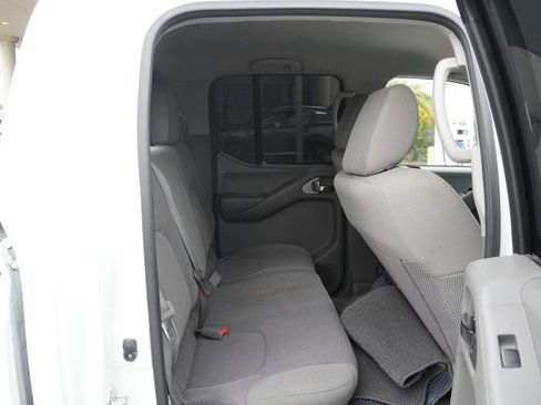 Used 2016 Nissan Frontier SV w/ SV Value Truck Package RWD image 20