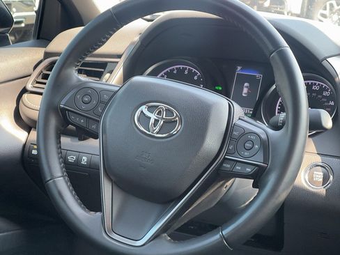 Used 2023 Toyota Camry SE w/ Convenience Package FWD image 12