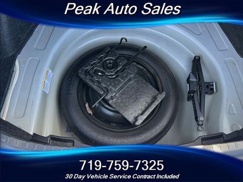 Used 2018 Toyota Corolla LE image 25