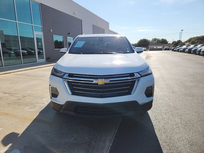 Used 2023 Chevrolet Traverse LT