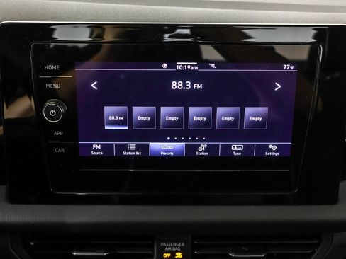 Used 2025 Volkswagen Jetta Sport FWD image 29