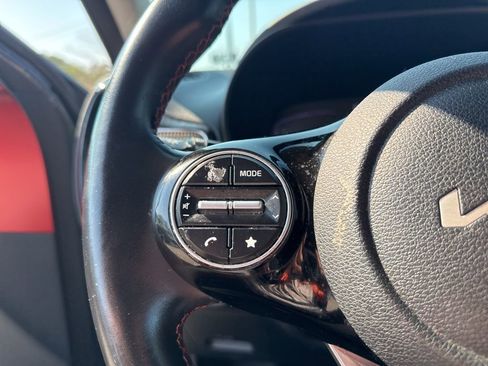 Used 2023 Kia Soul GT-Line w/ GT-Line Technology Package image 9