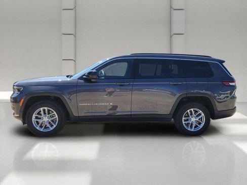 Used 2025 Jeep Grand Cherokee L Laredo RWD image 4