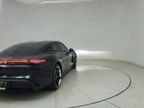 Used 2022 Porsche Taycan image 69