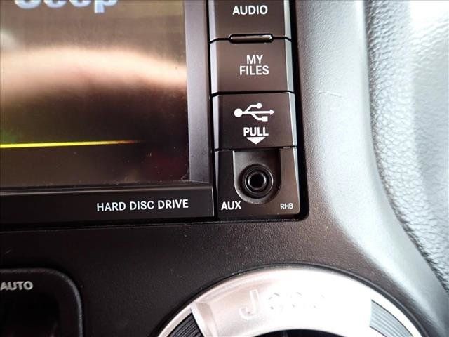 Used 2016 Jeep Wrangler Sahara AWD/4WD image 19