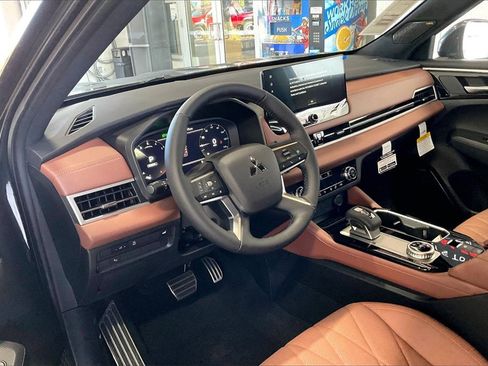 New 2026 Mitsubishi Outlander SEL image 6