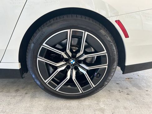 Used 2026 BMW 740i RWD image 17
