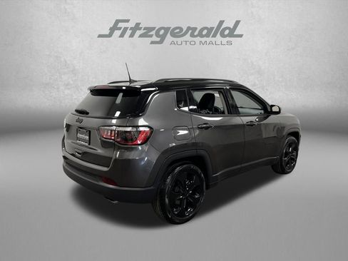 Used 2021 Jeep Compass Latitude image 5