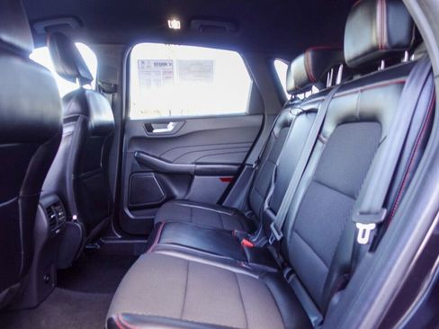 Used 2024 Ford Escape ST-Line image 15