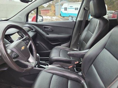Used 2019 Chevrolet Trax Premier w/ LPO, Cargo Package image 19