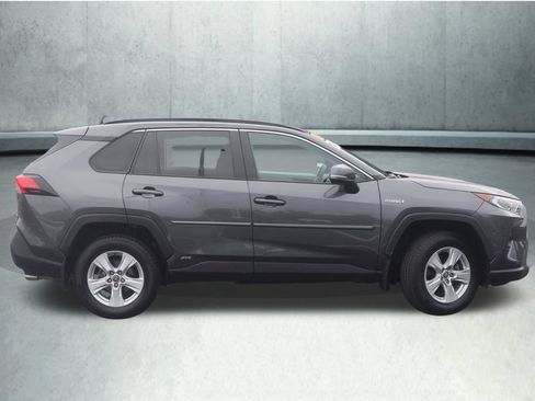 Certified 2021 Toyota RAV4 XLE w/ Convenience Package AWD/4WD image 20
