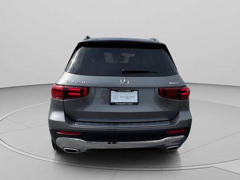 New 2026 Mercedes-Benz GLB 250 4MATIC image 4