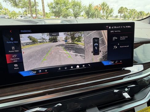 New 2027 BMW X7 M60i AWD/4WD image 27