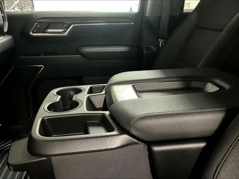 Used 2024 GMC Sierra 1500 Elevation image 21
