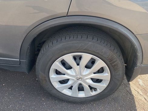 Used 2017 Nissan Rogue S w/ S Appearance Package image 16