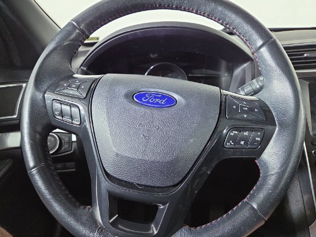 Used 2017 Ford Explorer Sport w/ Equipment Group 401A AWD/4WD image 22