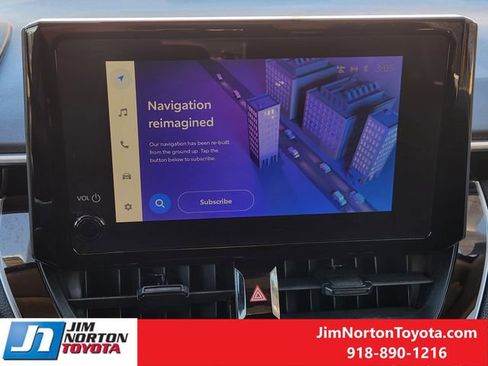 Used 2024 Toyota Corolla LE image 18