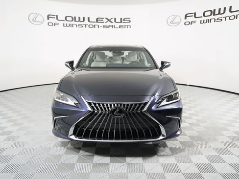 New 2025 Lexus ES 350 w/ Premium Package image 2