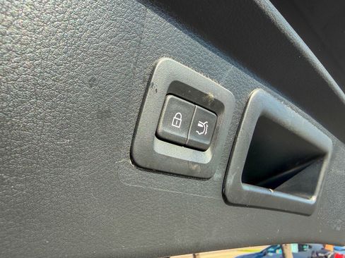 Used 2025 MAZDA CX-50 AWD 2.5 Hybrid w/ Premium Pkg image 25