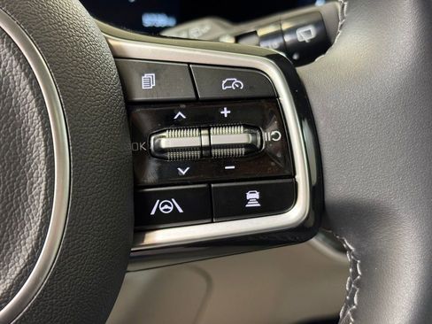 Used 2025 Kia Sorento SX image 34