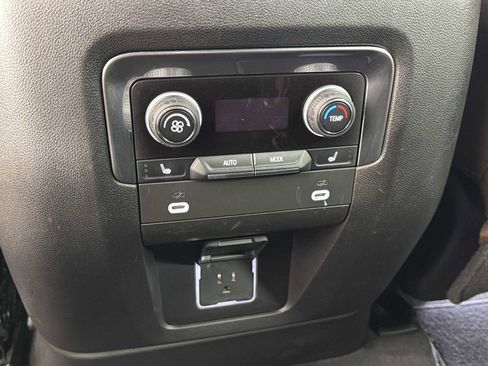 Used 2023 Chevrolet Tahoe High Country image 46