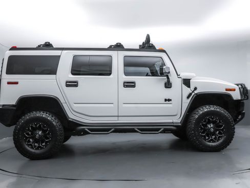 Used 2003 HUMMER H2 w/ Preferred Equipment Group AWD/4WD image 3