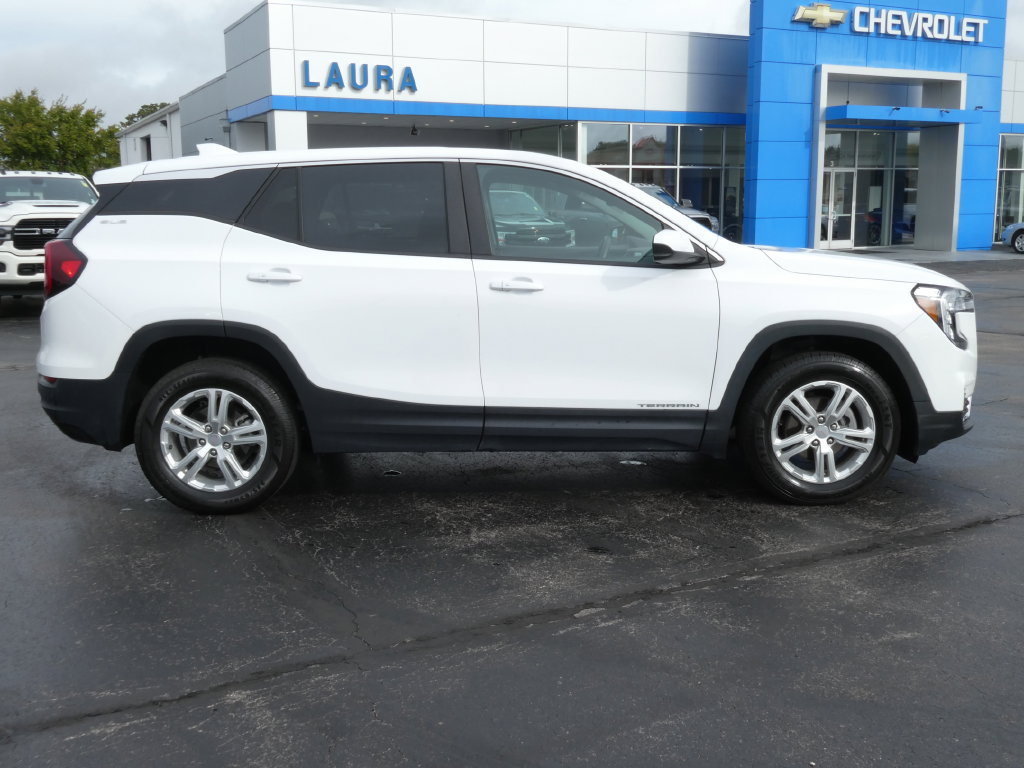 Certified 2024 GMC Terrain SLE AWD/4WD image 4