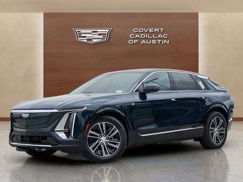 New 2026 Cadillac Lyriq Luxury w/ LPO, Floor Liner Package image 1