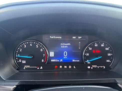 Used 2022 Ford Explorer Limited w/ Equipment Group 301A AWD/4WD image 26