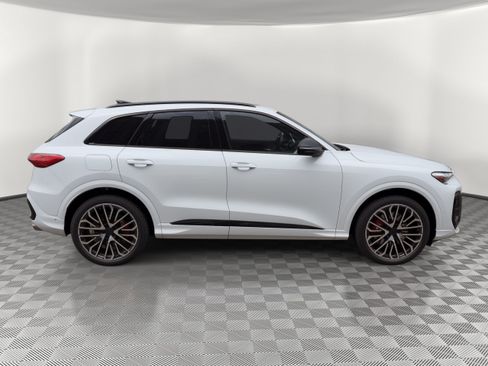 Used 2026 Audi SQ5 Prestige AWD/4WD image 8