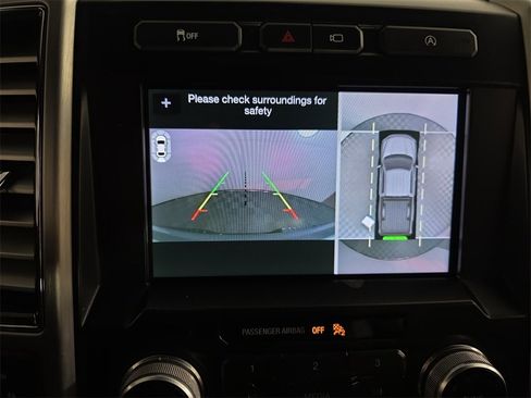 Used 2019 Ford F150 Platinum w/ Equipment Group 701A Luxury image 17