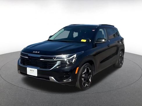 Used 2025 Kia Seltos S image 7