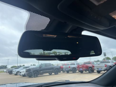 Used 2022 Dodge Challenger GT w/ Blacktop Package image 15