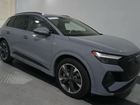 Used 2024 Audi Q4 e-tron Premium Plus w/ Premium Plus image 15