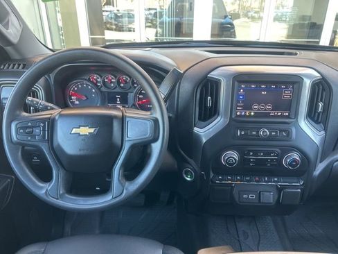 Used 2025 Chevrolet Silverado 1500 W/T w/ WT Value Package image 17