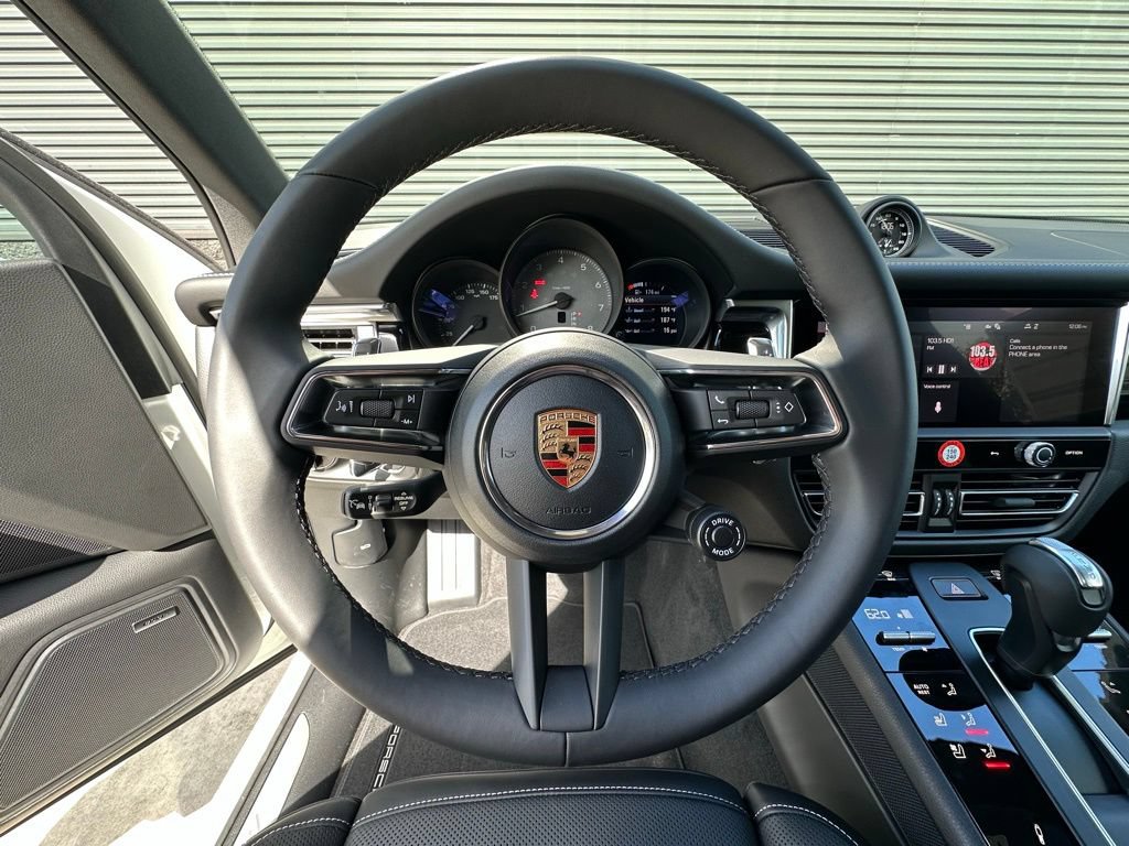 Certified 2026 Porsche Macan S AWD/4WD image 17
