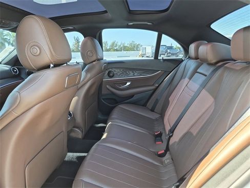Used 2018 Mercedes-Benz E 300 image 22