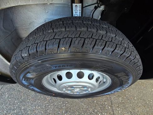 Used 2025 RAM ProMaster 2500 FWD image 25