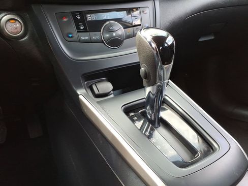 Used 2018 Nissan Sentra SV FWD image 12