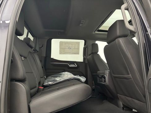 New 2026 GMC Sierra 1500 SLT w/ SLT Premium Package image 38