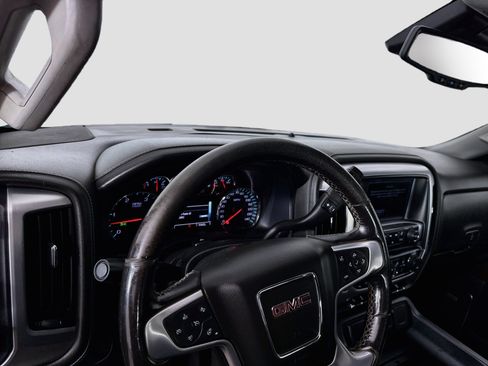 Used 2019 GMC Sierra 2500 SLT w/ Duramax Plus Package AWD/4WD image 11