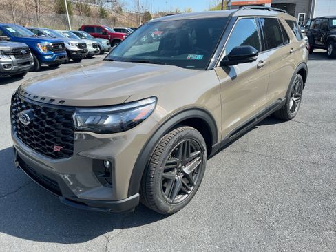 New 2026 Ford Explorer ST w/ Sun And Sound Package image 24