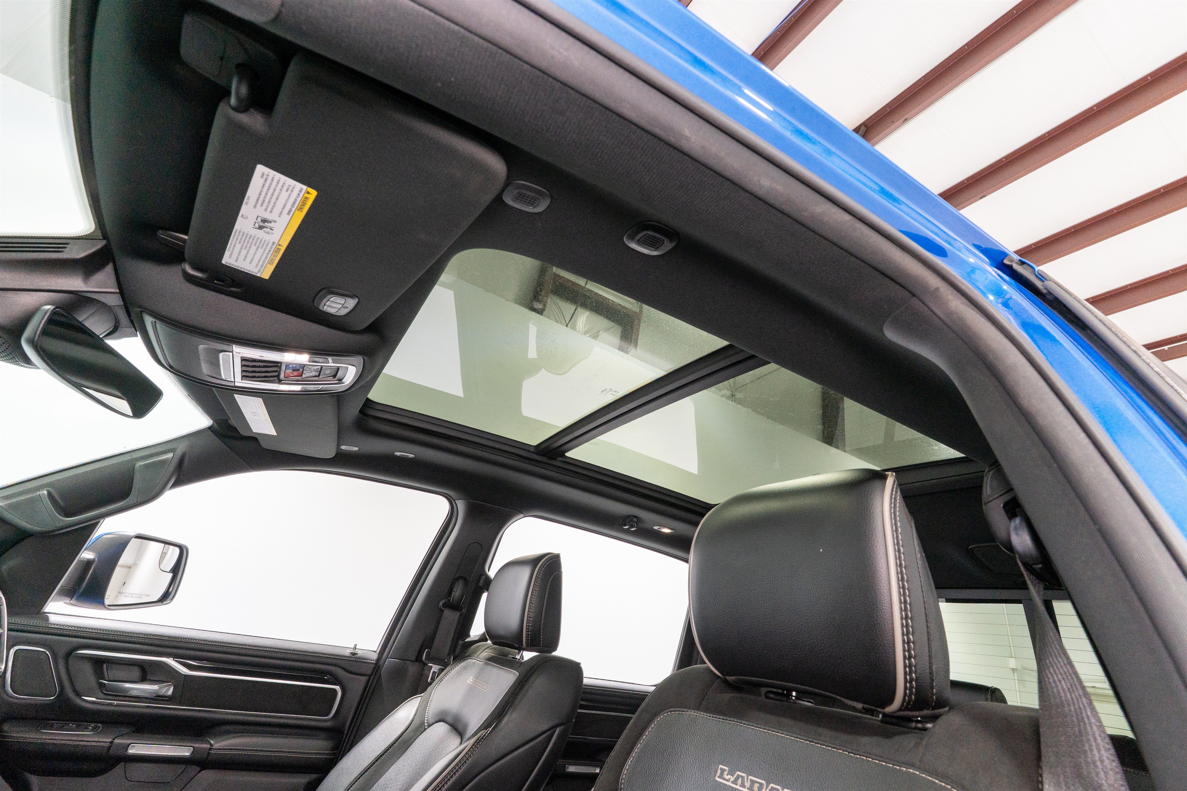 Used 2021 RAM 1500 Laramie AWD/4WD image 17