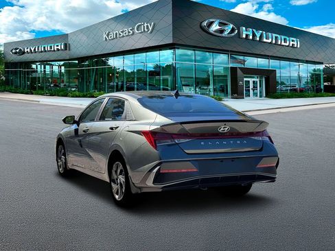 New 2026 Hyundai Elantra SEL Sport Premium FWD image 5