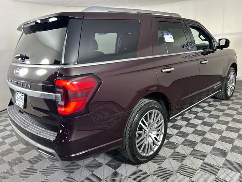 Used 2023 Ford Expedition Platinum AWD/4WD image 7